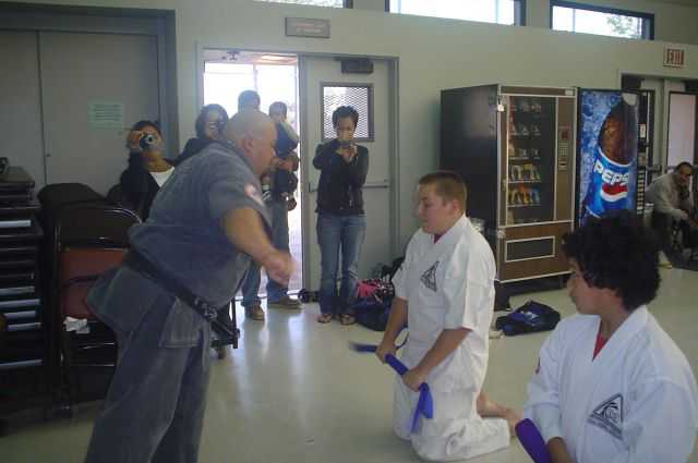 blueBeltPromotion200904-006